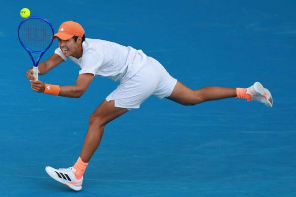 The California Kid Rules Melbourne: Learner Tien Just Blew the Roof Off Rod Laver Arena! Youngest Australian Open quarterfinalist